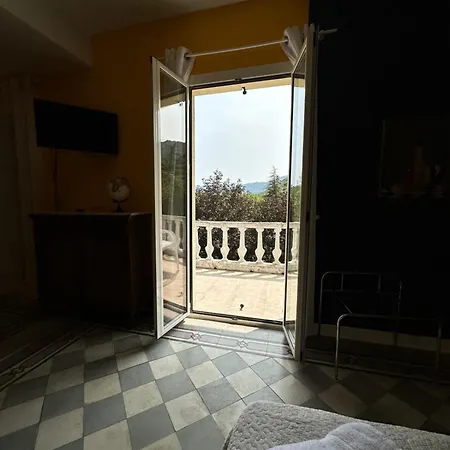 Les Terrasses Hotel Laragne-Monteglin Exterior photo