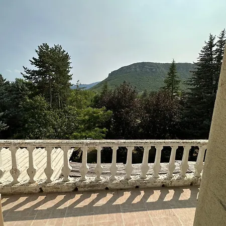 Les Terrasses Hotel Laragne-Monteglin Exterior photo